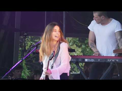 Haim - I Would Die 4 U (Prince Tribute) - Lollapalooza 2016 Chicago