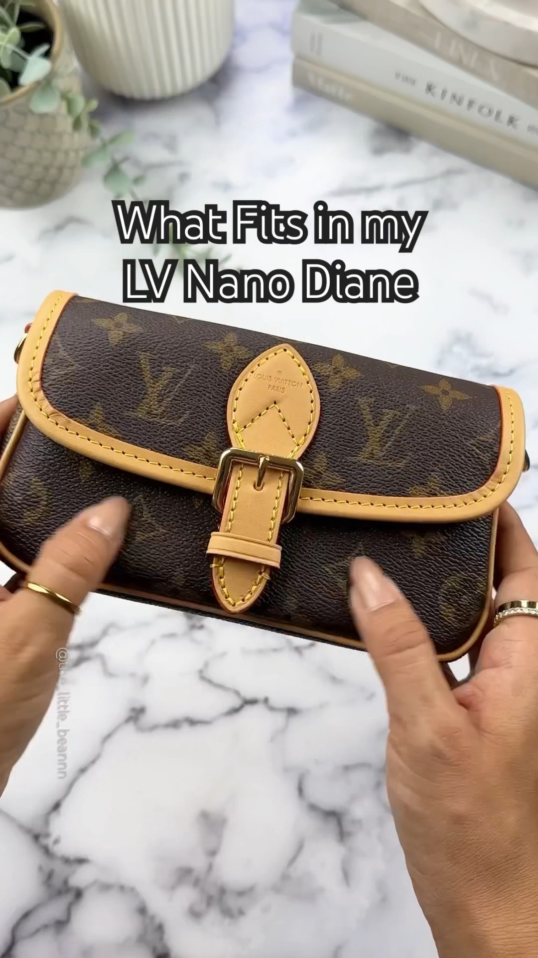 The perfect fit👌😍 #wimb #whatsinmybag #louisvuitton