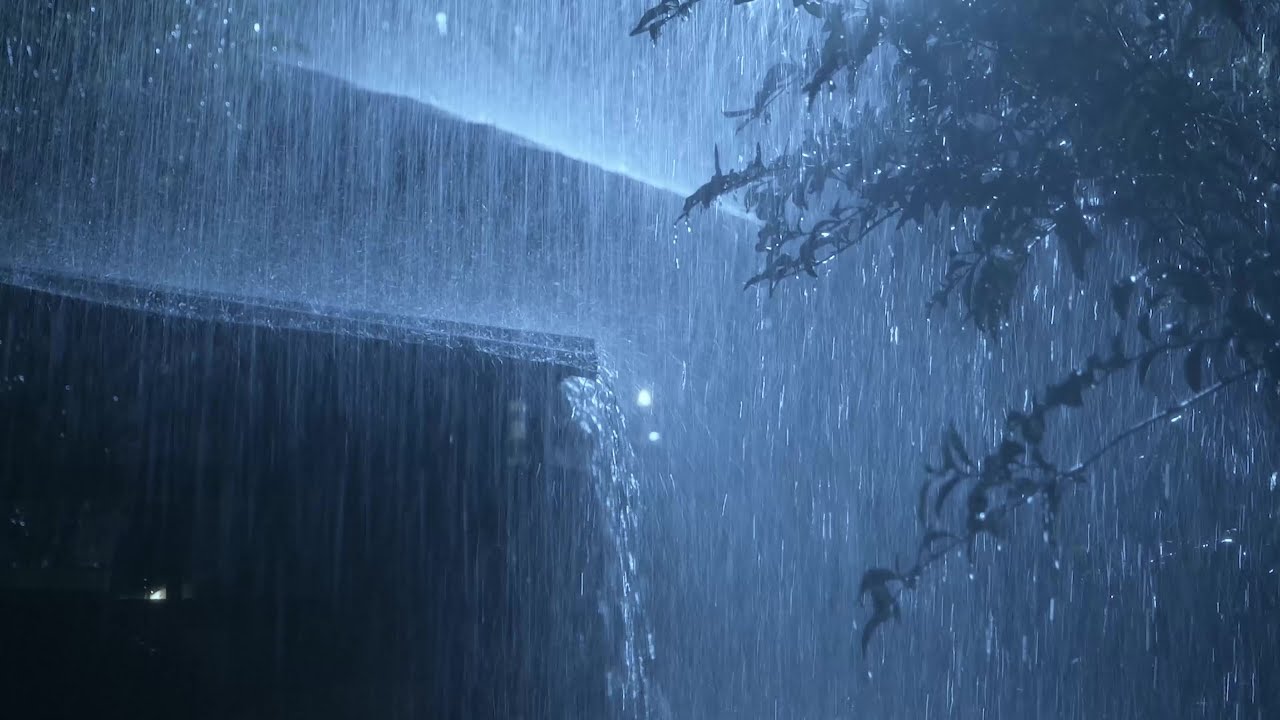 Rain on the Roof Goodbye Insomnia with Heavy Rain and Terribe Thunder