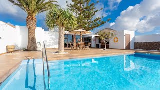 Villa Santana: Large Heated Private Pool, Sea Views, WiFi, Eco-Friendly, Spain