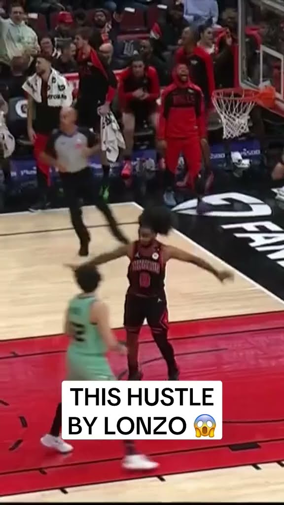 Lonzo Ball was hustling ?