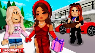 A MENINA ÓRFÃ foi ADOTADA pela MODELO FAMOSA | Historinhas Brookhaven Roblox Bibi e Lud