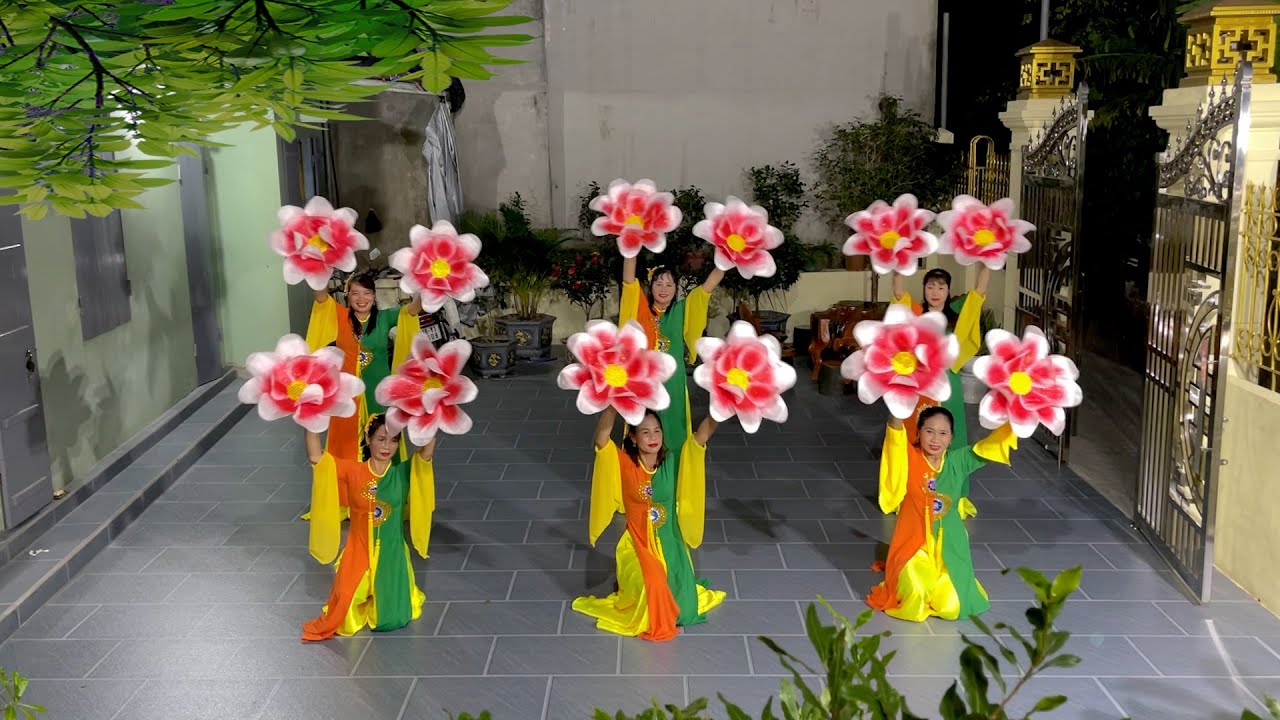 Múa: Đồng hành cùng Nông thôn mới - Chi hội Phụ nữ xóm 2 thôn Đại An.