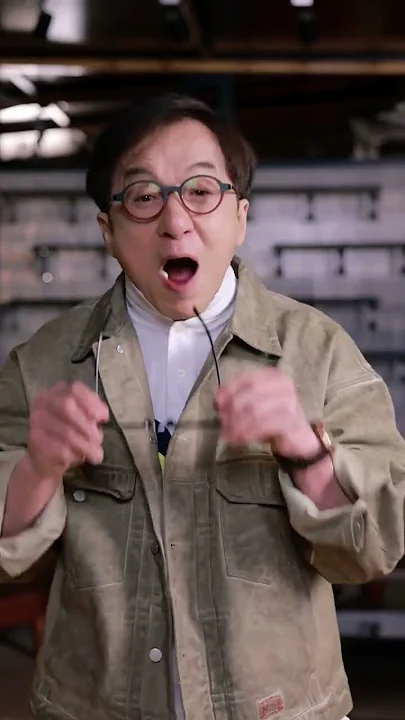 Jackie Chan CHALLENGES YOU 😆 [Kuaishou 快手 20230728]