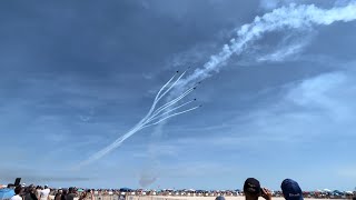 The Blue Angels breathtaking Fleur De Lis!