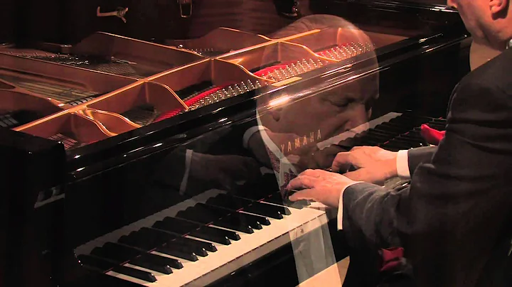 Schubert Piano Sonata in B-flat major, D. 960 - Je...