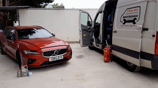 Volvo V60 2.0 D4 Oil & Filter Change Service