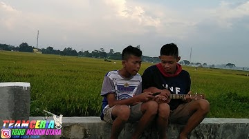 Romi & The Jahat - FILM MURAHAN//Cover ukulele senar 4