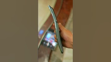 The #honormagicvs  is incredibly thin! #MWC23 #samsungzfold4