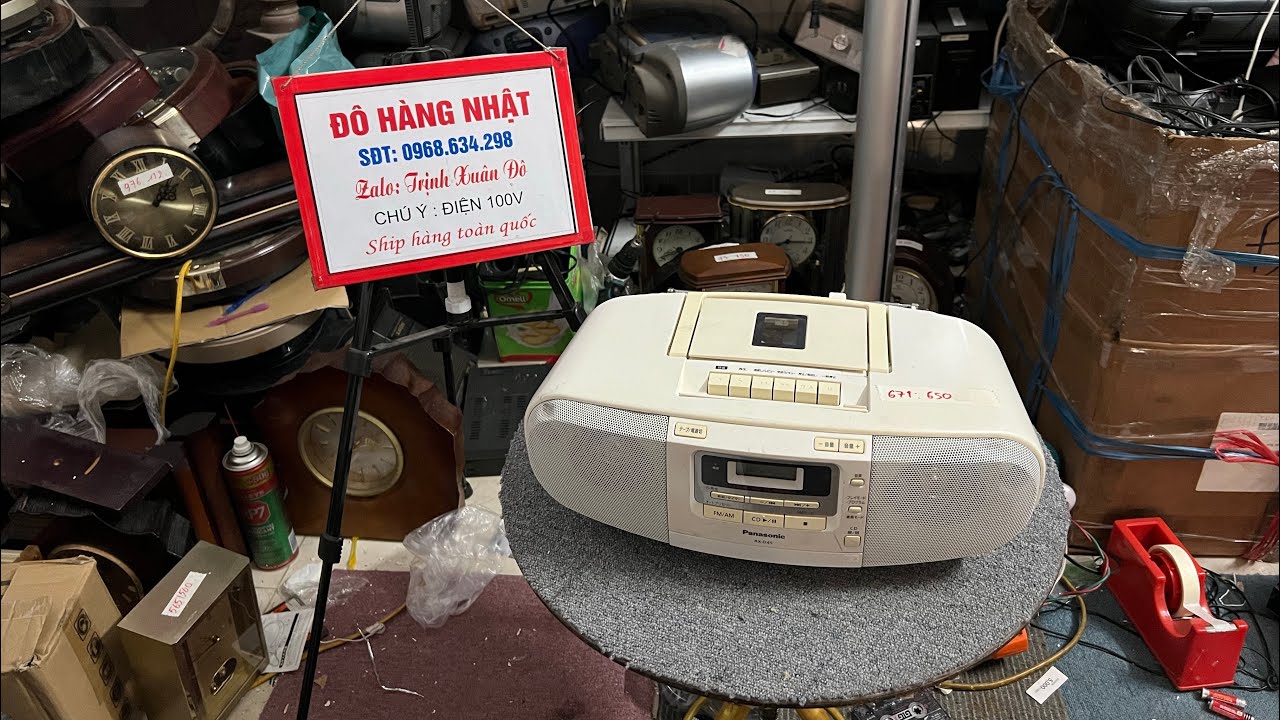Đài cassette cổ, Đài radio cầm tay, Đầu đĩa DVD ngày 23/12. Lh: 0968634298