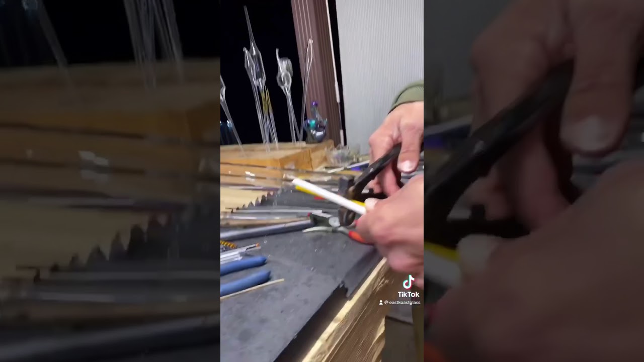 Making of latochino out of borosilicate.