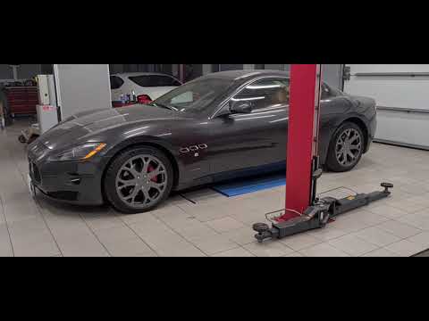 Video: Maserati GranTurismo nrawm npaum li cas?