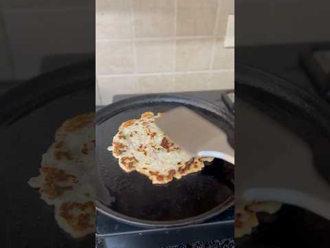 Saturday morning breakfast sooji lauki chilla #laukichilla #healthybreakefast #laukirecipes #cook