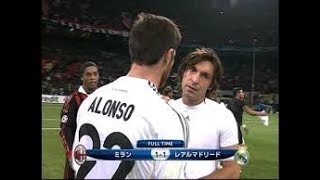 サッカー シャビ アロンソとアンドレア ピルロの正確無比で高精度なロングパス技術 寸分狂わないロングパス Youtube