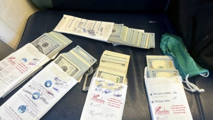 Train Conductor Finds Duffel Bag Filled With 30k In Cash