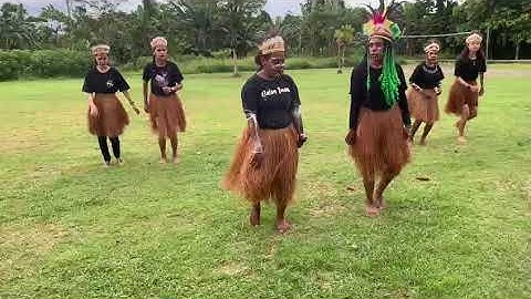 Seka kelompok seni Tari mahasiswa PGSD angkatan 2020