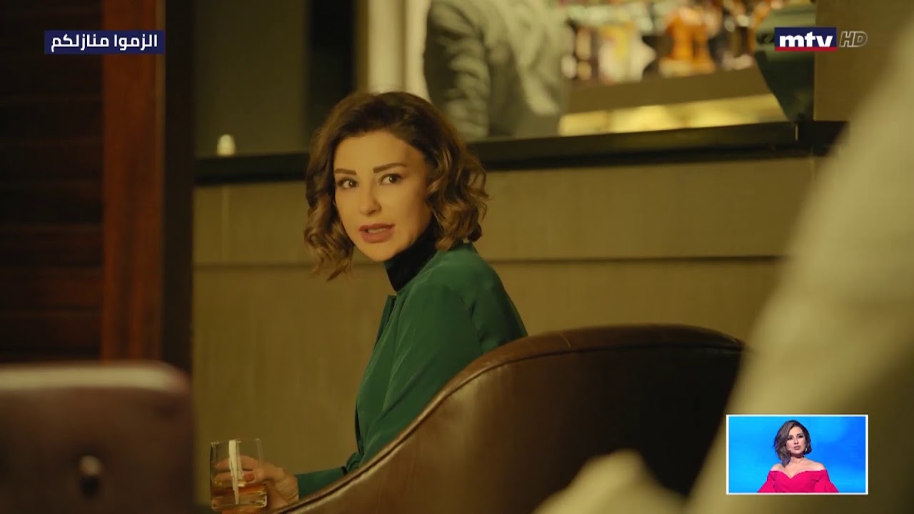 نجوم اولاد آدم وجولة في كواليس المسلسل في حلقة خاصّة من تقديم الاعلامية منى ابو حمزة