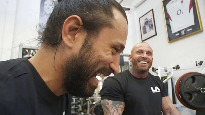Correct Tricep extensions with Celeb Trainer Dean ...