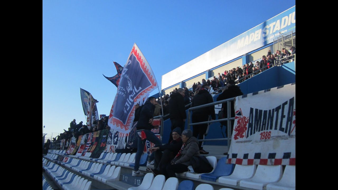 Sassuolo-Cosenza, il branco segue i Lupi🐺 #cosenzacalcio #sassuolocalcio #serieb #ultras #calcio