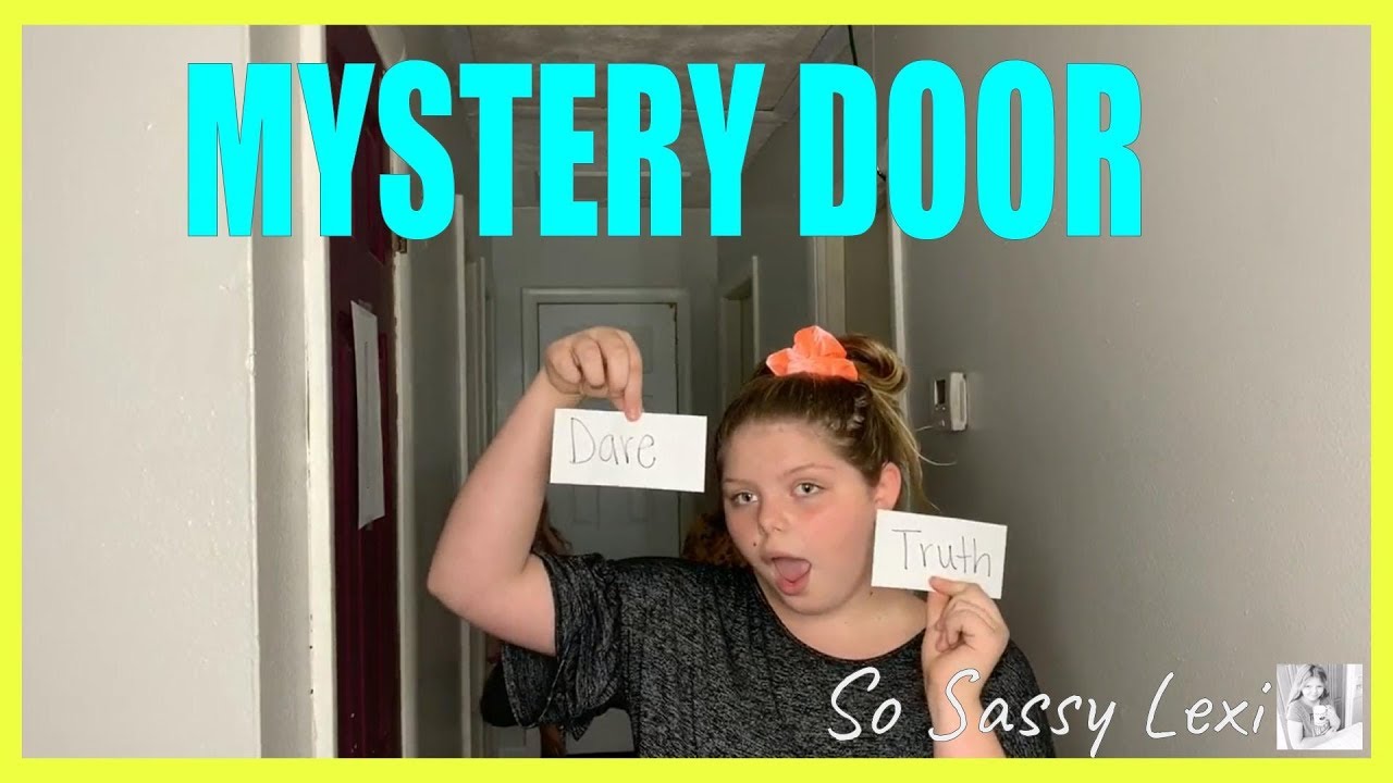 MYSTERY DOOR WITH A TWIST/ TRUTH OR DARE VERSION/ SO SASSY LEXI