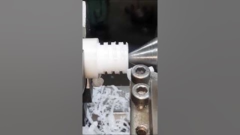 torno  rosca cuadrada polietileno!!!!