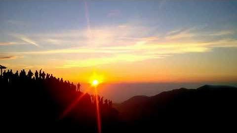 Tempat wisata THE BEAUTY OF DIENG: SUNRISE AT Sikunir Dieng Wonosobo dieng plateau