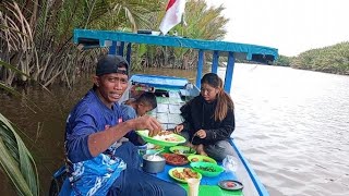 Mancing Udang Galah Barang Anak Dan Isteri Di Sungai Padu Langsung Masak Dan Makan Di Perahu