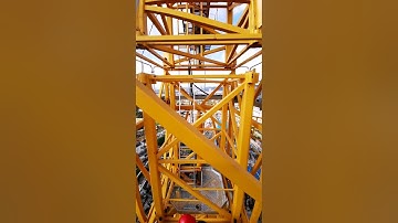 tower crane jacking up/ٹاور کرین جیکنگ/подъем башенного крана/цамхагт кран дээш өргөгдөж байна
