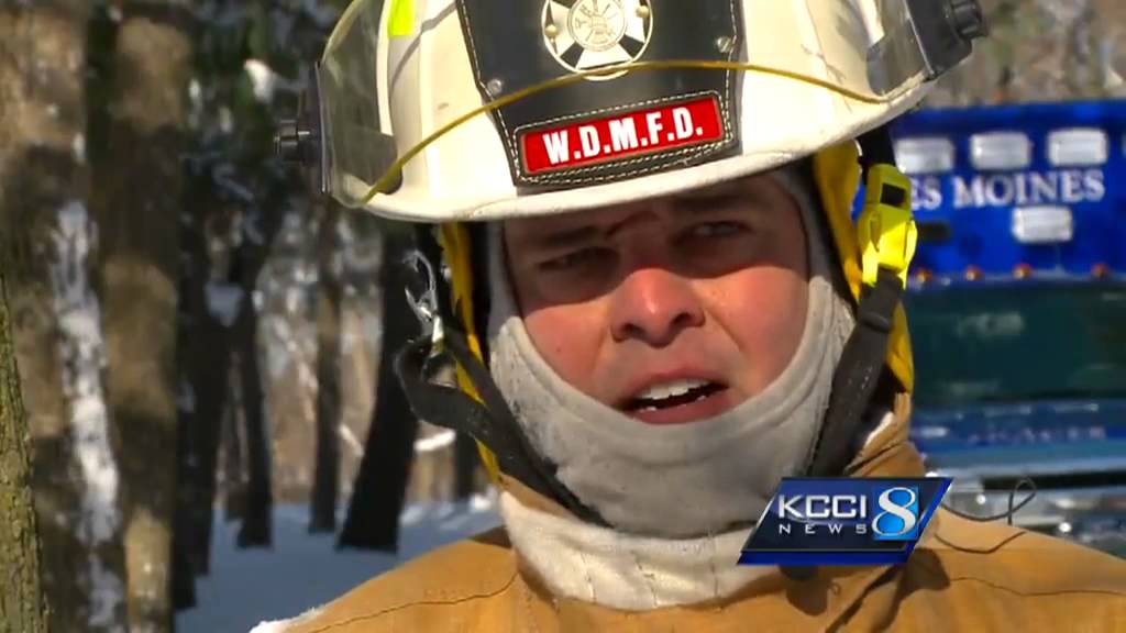 Firefighters battle cold plus fire - YouTube