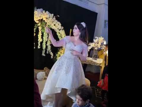 العروسه اللى جننت الناس كلها بخفت دمها