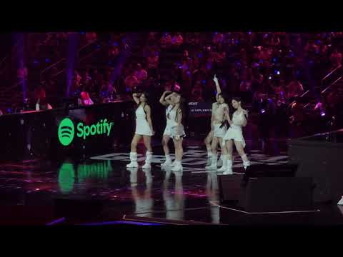 260424 T1 홈그라운드_NMIXX 무대모음 직캠-썸네일