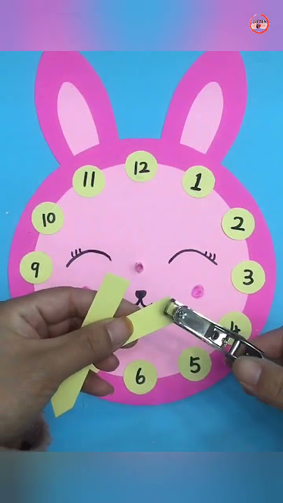 Paper clock making idea easy 😊 #shots #shotsvideo #shotsfeed #paperclock  #craftwithpaper