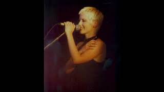 the Cranberries - Linger - acoustic version 1993