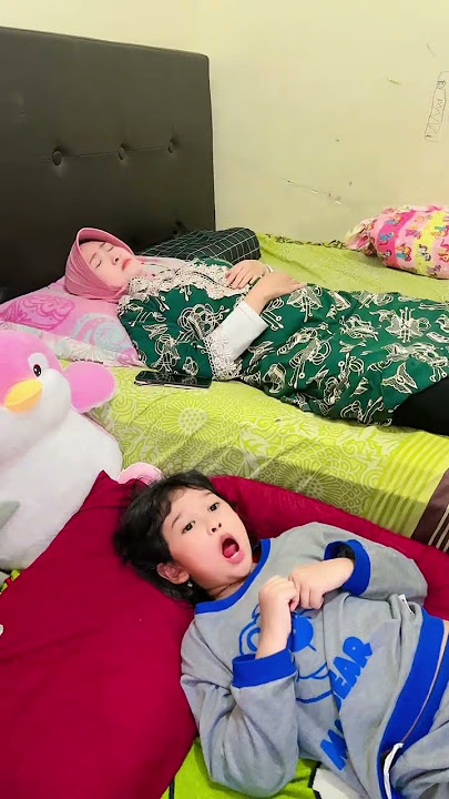 BUNYI HP GANGGUIN ORANG TIDUR AJA