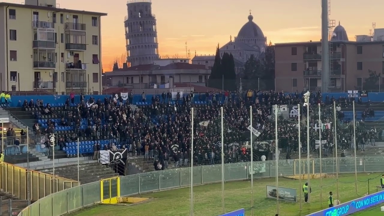 ULTRAS SPEZIA 🇮🇹 PARTY AT PISA #spezia #pisa #serieb #ultras