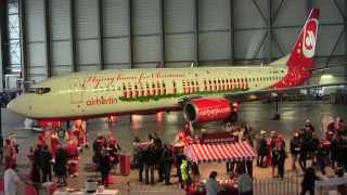 Air Berlin Christmas aircraft "Merry Santa" - Flying home for Christmas 2013 screenshot 4