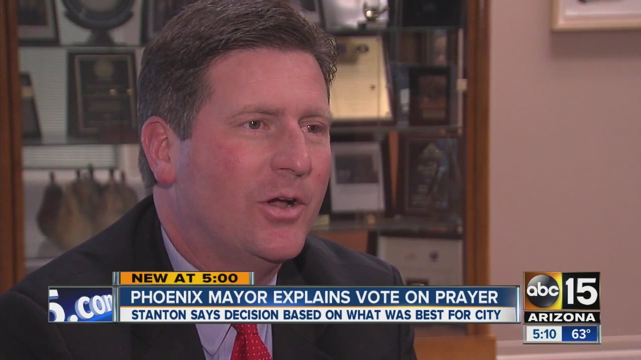 Phoenix mayor explains vote on prayer