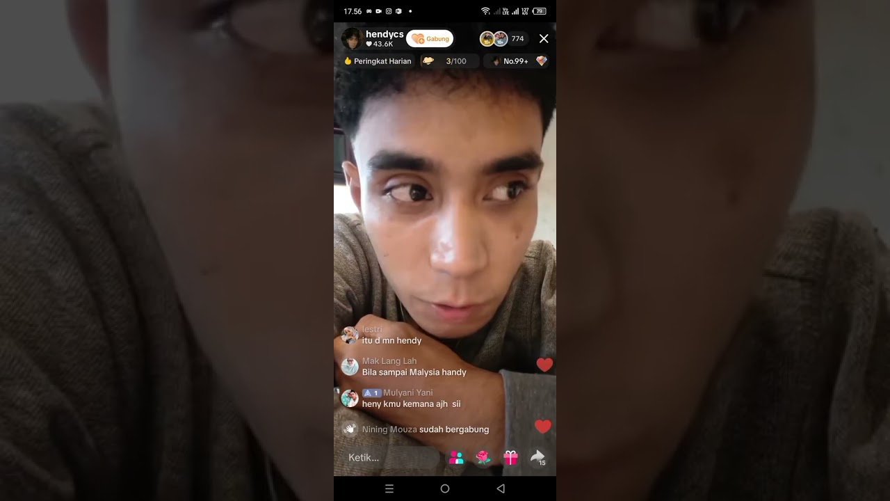 Lanjut perjalanan  mumpung masih lajang,  ngk usah peduli orang julit