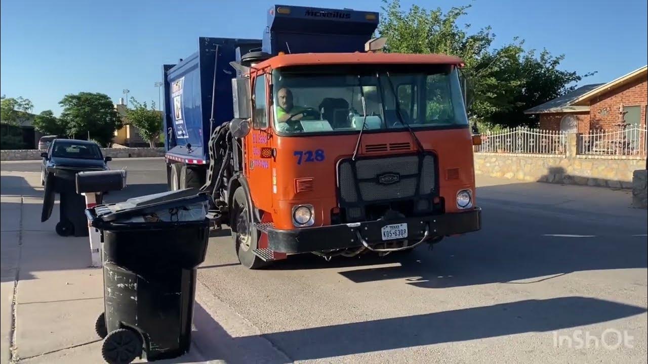 El Paso Disposal (Waste Connections) Autocar ACX McNeilus Autoreach