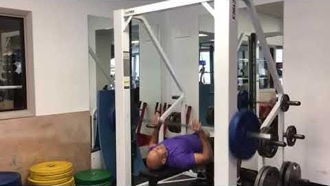 plyometric Smith machine bench press throw