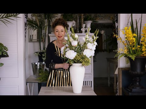 Floristry Tutorial: Traditional White Christmas floral design using Gladioli
