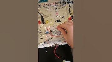 Photocell comparator with 411 and 311 ICs