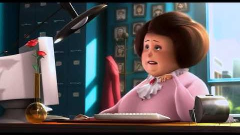 Despicable Me - "Minions Fight"