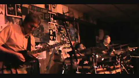 Allan Holdsworth "Fred" live at the baked potato 2...