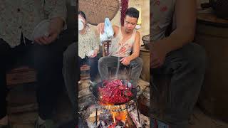 跟老婆一起抓的黄鳝,给老婆做个盘龙鳝,吃起来就是香#乡村 #mukbang #food #eat #shorts