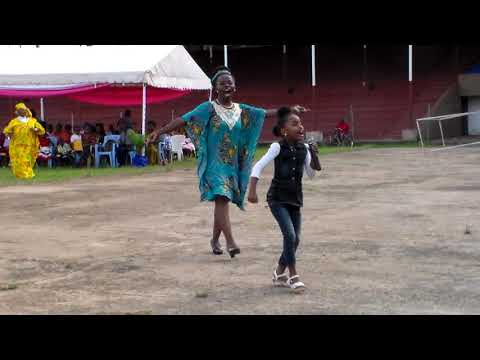 Video: Tamasha la Mwanga la Chickasha