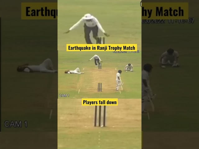 Accident on cricket field | #earthquake or #beeattack ? In #ranjitrophy match class=
