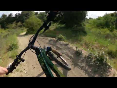 Waterworks MTB - rattlesnake and jump sesh