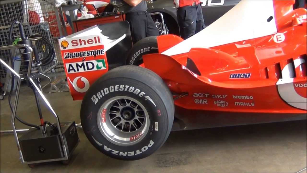 Modena Track Days 2011 Formula One - impression from the pits - Nürburgring HD