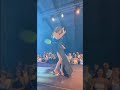 انا بتمايل علي البيت اليسا انا بتمايل علي البيت اليسا